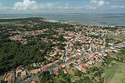 Vue aérienne du Verdon-sur-Mer